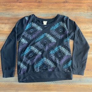 Size Medium Daytrip Aztec Sweatshirt